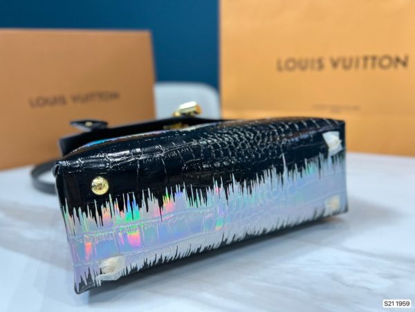 BN – Luxury Bags LUV 560