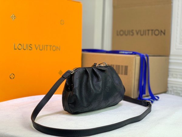 BN – Luxury Edition Bags LUV 122