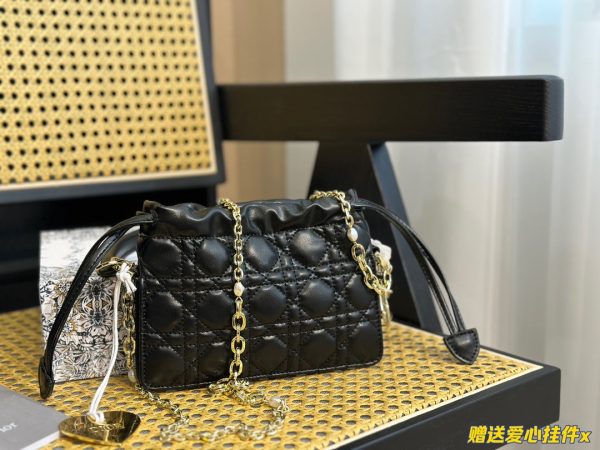 BN – New Luxury Bags DIR 365