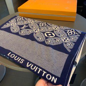 BN – Luxury Edition LUV Scarf 009