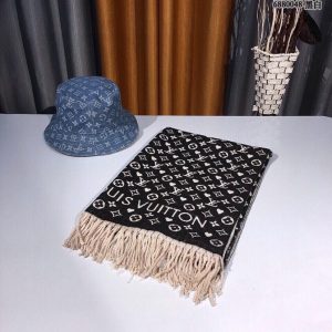 BN – Luxury Edition LUV Scarf 031