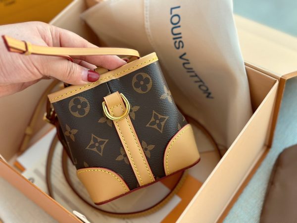 BN – New Luxury Bags LUV 727