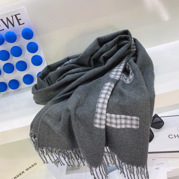 BN – Luxury Edition FEI Scarf 001