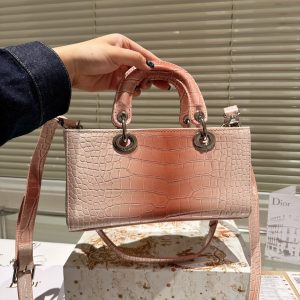 BN – New Luxury Bags DIR 372