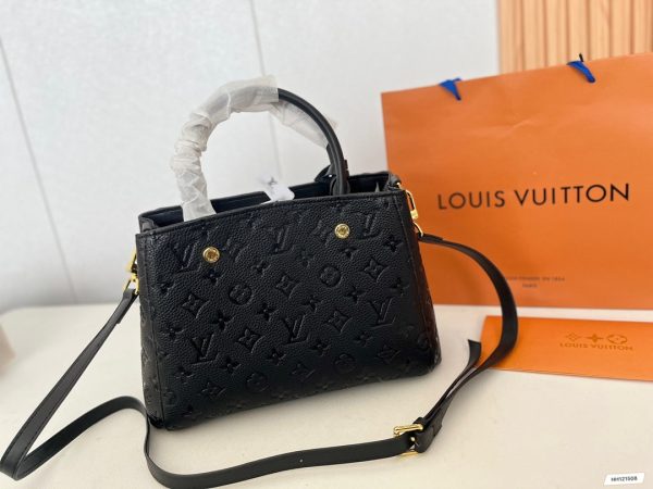 BN – Luxury Bags LUV 528