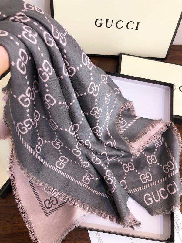 BN – Luxury Edition GCI Scarf 028