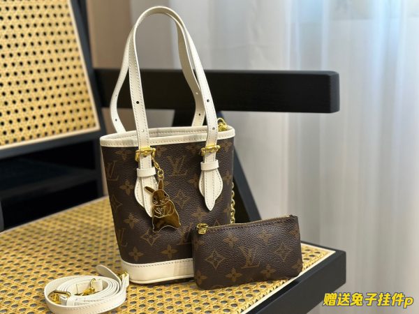 BN – New Luxury Bags LUV 725