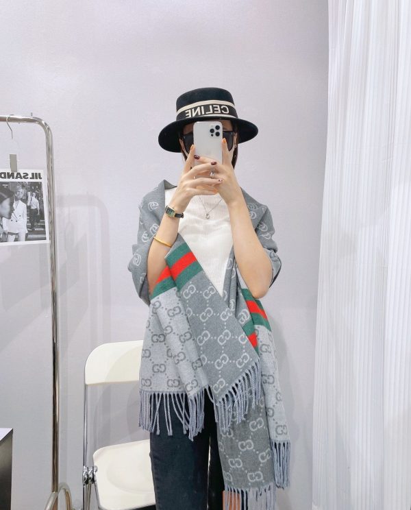 BN – Luxury Edition GCI Scarf 021