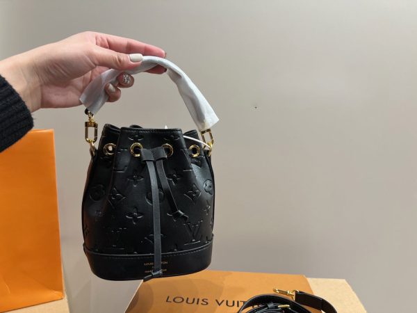 BN – New Luxury Bags LUV 755