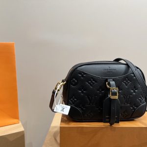 BN – New Luxury Bags LUV 756