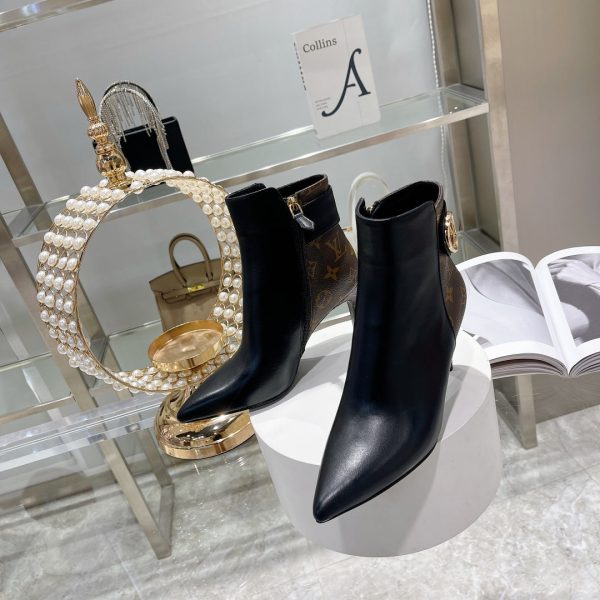 Designer LUV BOOTS 024