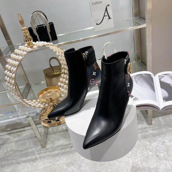 Designer LUV BOOTS 025