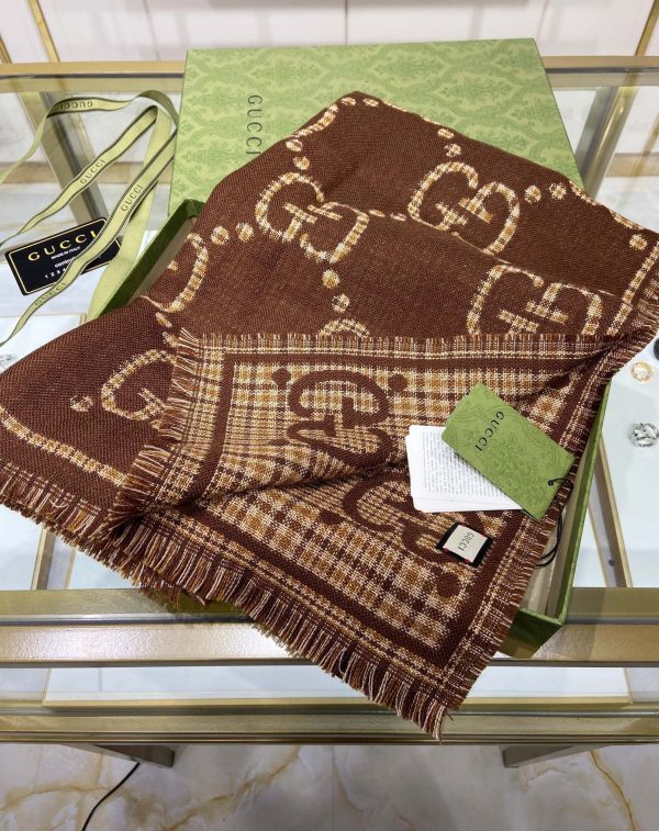 BN – Luxury Edition GCI Scarf 020