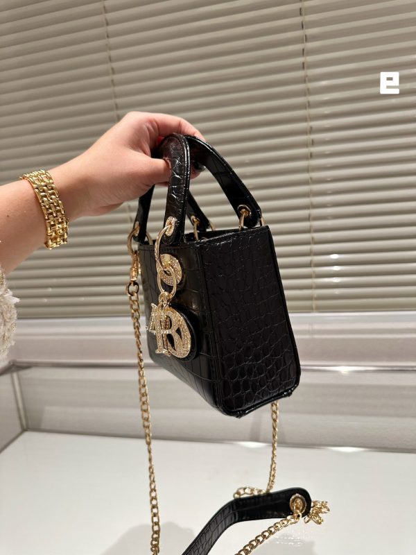 BN – New Luxury Bags DIR 369