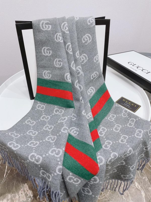 BN – Luxury Edition GCI Scarf 021