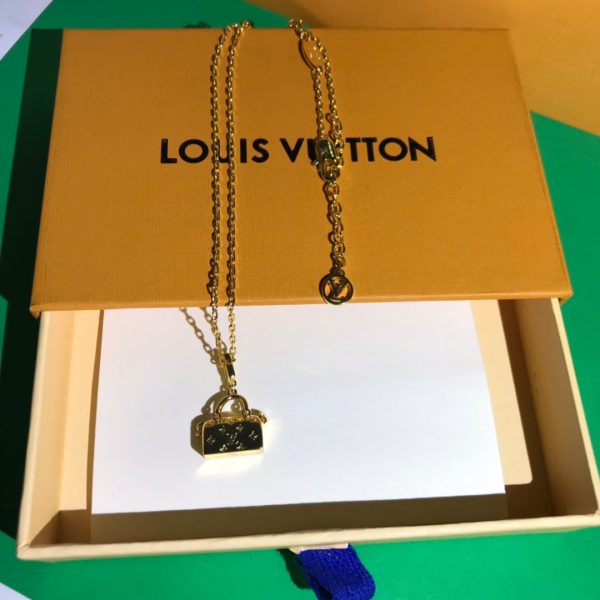 BN – Luxury Edition Necklace LUV027