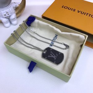 BN – Luxury Edition Necklace LUV010