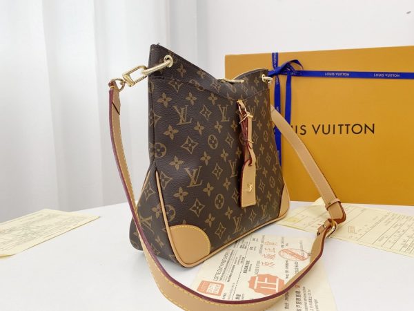 BN – Luxury Edition Bags LUV 007