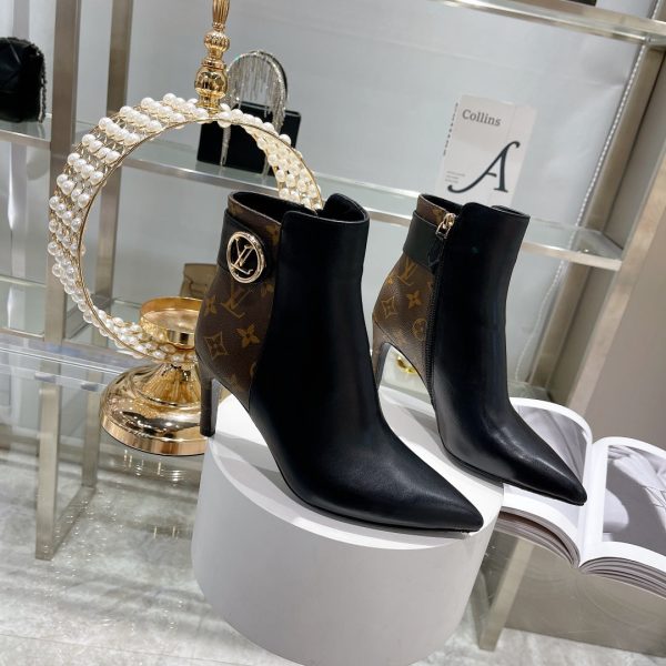 Designer LUV BOOTS 024