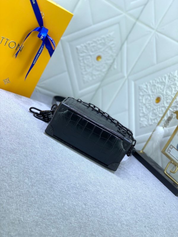 BN – Luxury Bags LUV 660