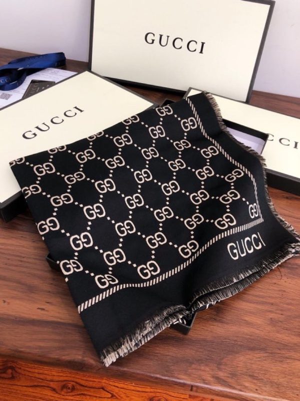 BN – Luxury Edition GCI Scarf 037