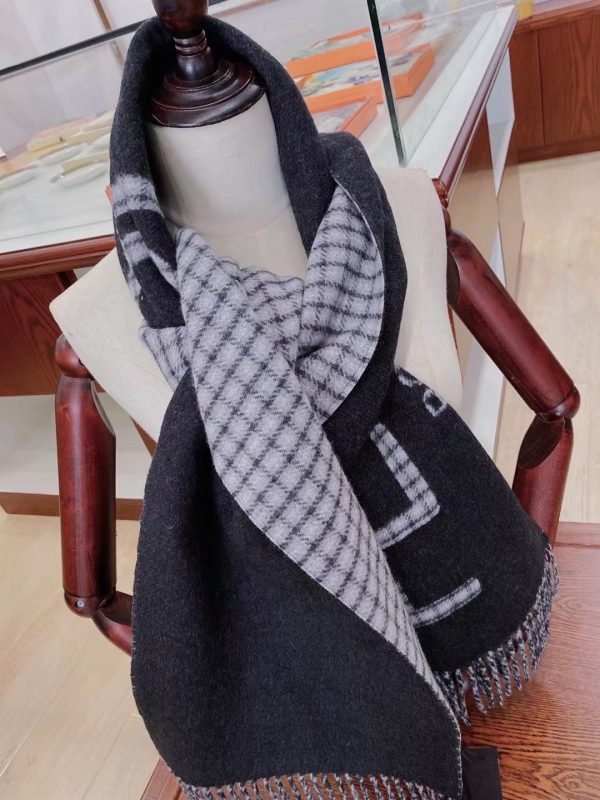 BN – Luxury Edition FEI Scarf 010