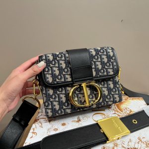 BN – New Luxury Bags DIR 360