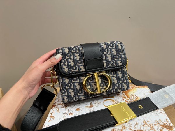 BN – New Luxury Bags DIR 360