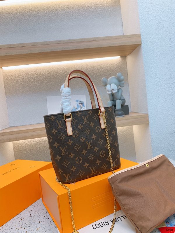 BN – Luxury Bags LUV 550