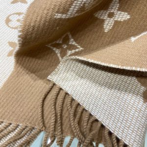 BN – Luxury Edition LUV Scarf 038