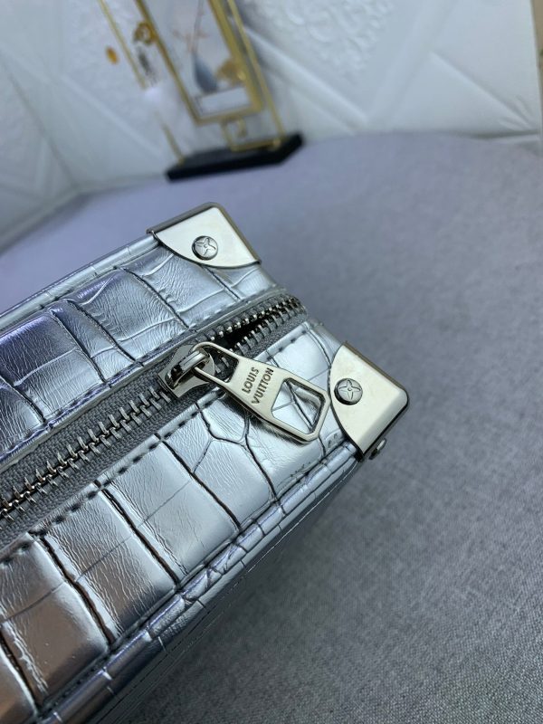 BN – Luxury Bags LUV 659