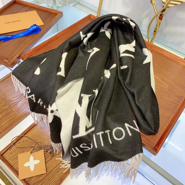 BN – Luxury Edition LUV Scarf 036