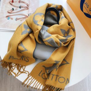 BN – Luxury Edition LUV Scarf 006