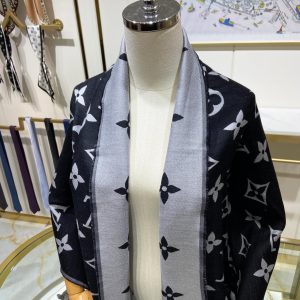 BN – Luxury Edition LUV Scarf 005