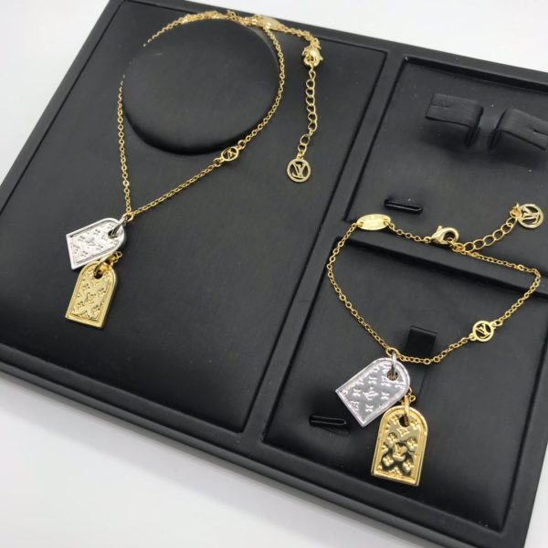 BN – Luxury Edition Necklace LUV029