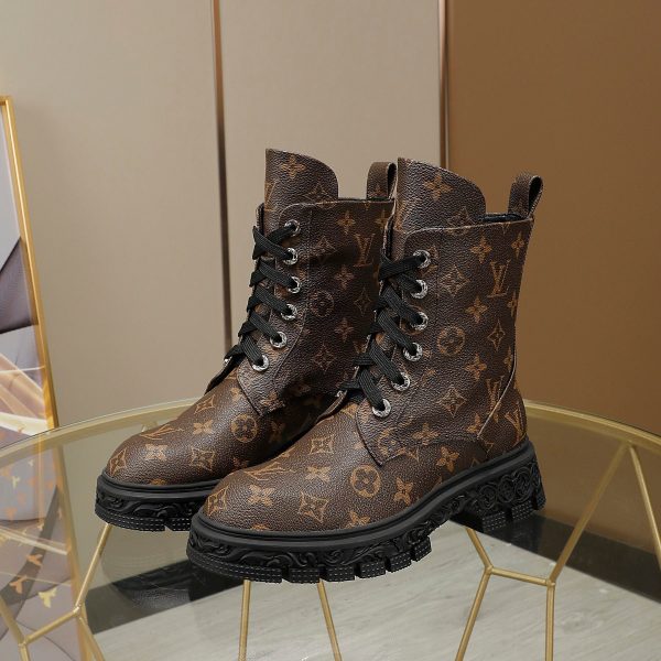 Designer LUV BOOTS 039