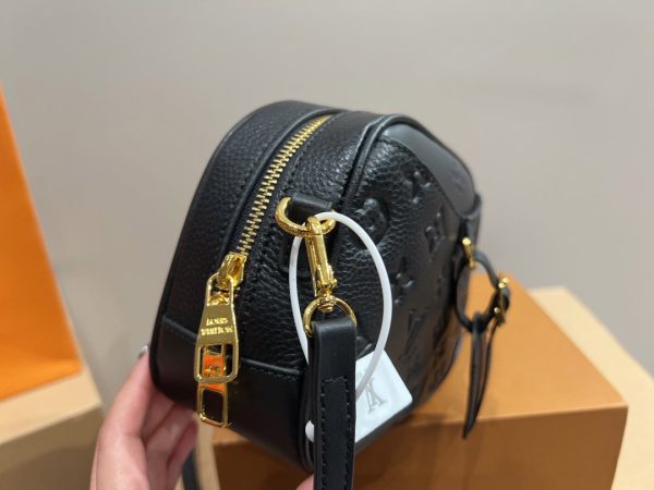 BN – New Luxury Bags LUV 756