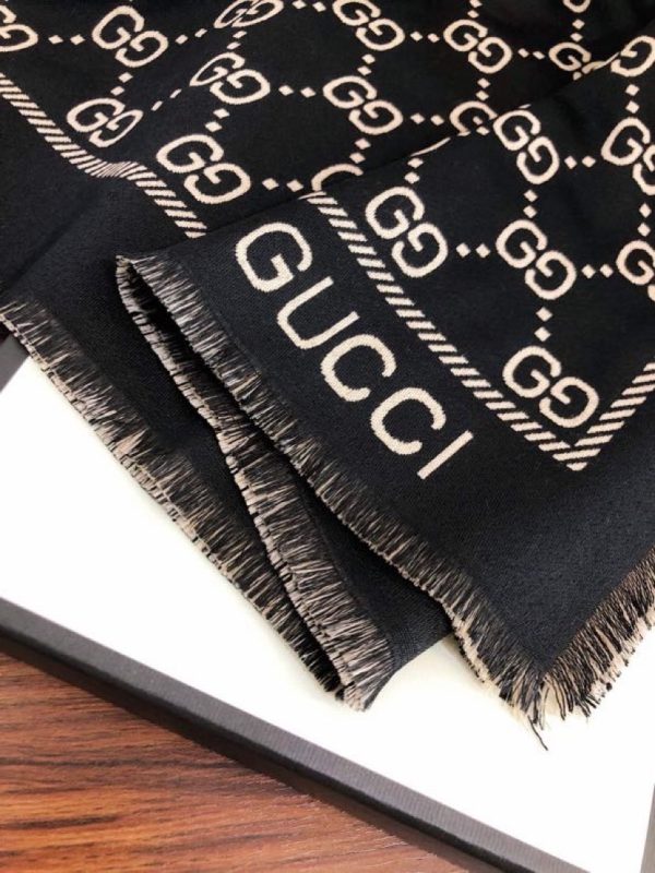 BN – Luxury Edition GCI Scarf 037