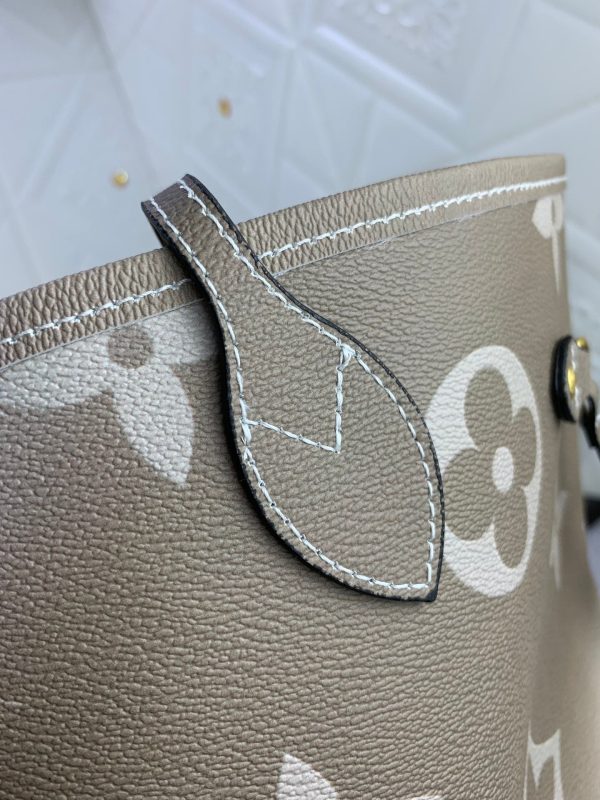 BN – Luxury Bag LUV 650