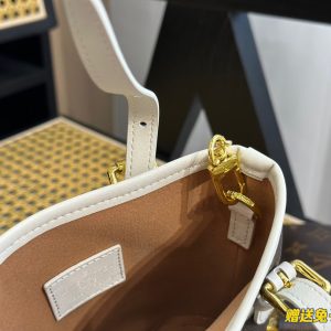 BN – New Luxury Bags LUV 725