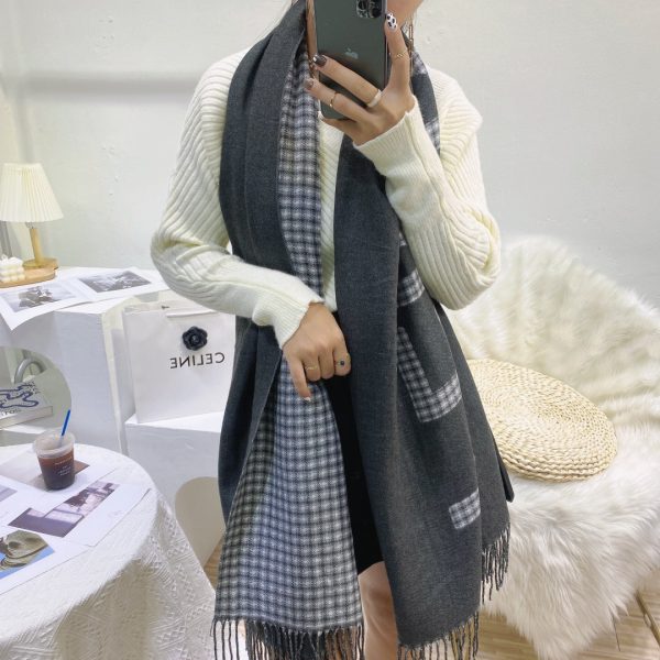 BN – Luxury Edition FEI Scarf 001