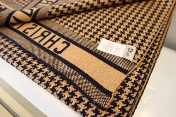 BN – Luxury Edition DIR Scarf 007