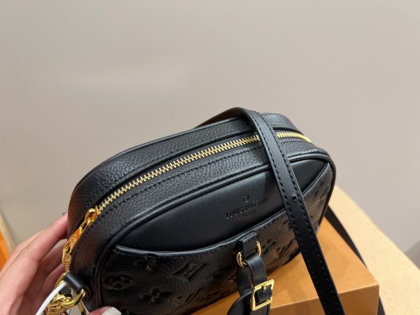 BN – New Luxury Bags LUV 756