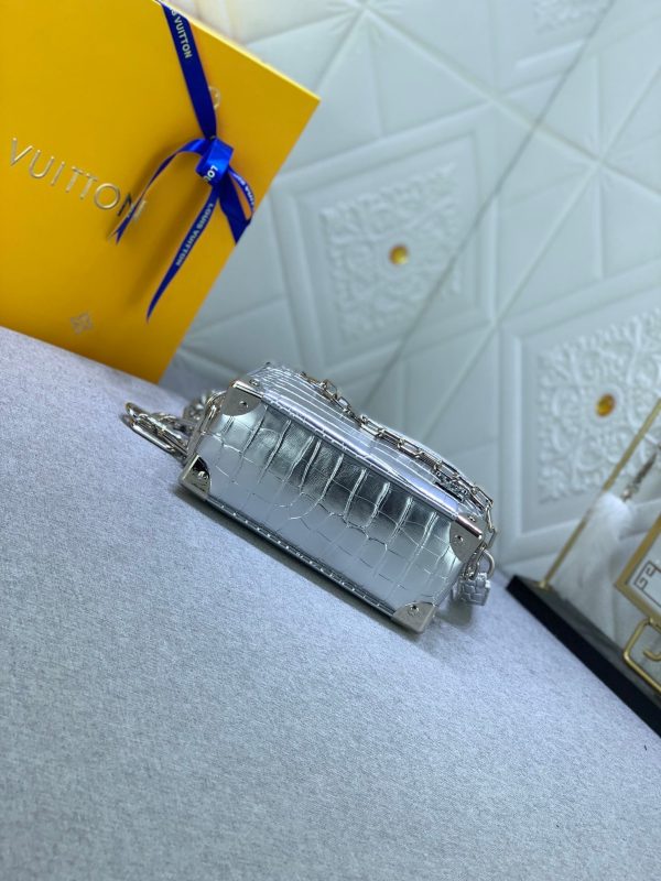 BN – Luxury Bags LUV 659