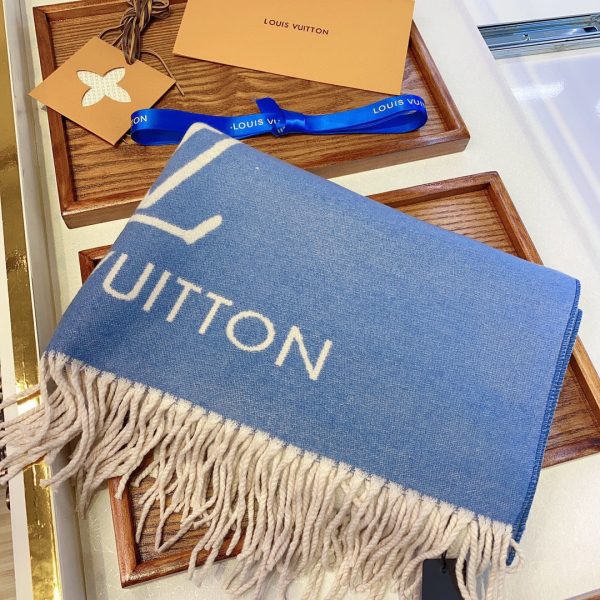 BN – Luxury Edition LUV Scarf 035