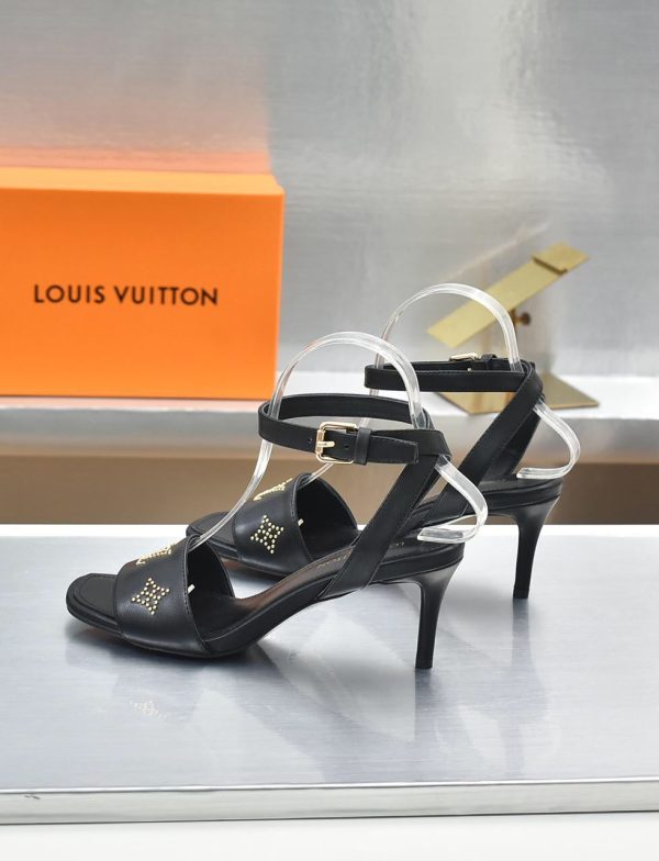 Designer LUV High Heel Shoes 002