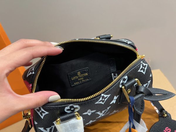 BN – New Luxury Bags LUV 732