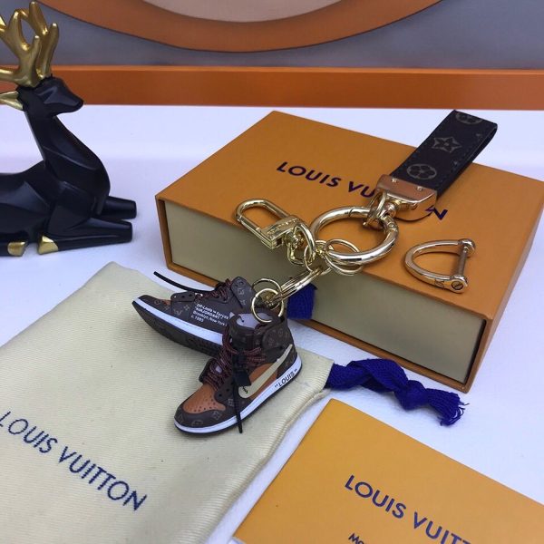 BN – Luxury Edition Keychains LUV 009