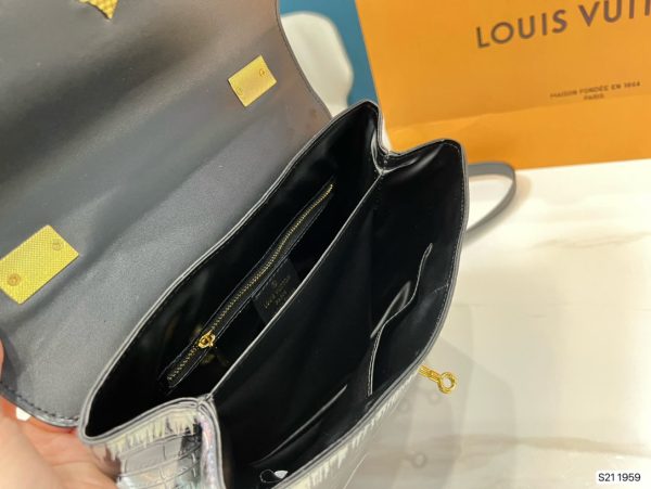 BN – Luxury Bags LUV 560