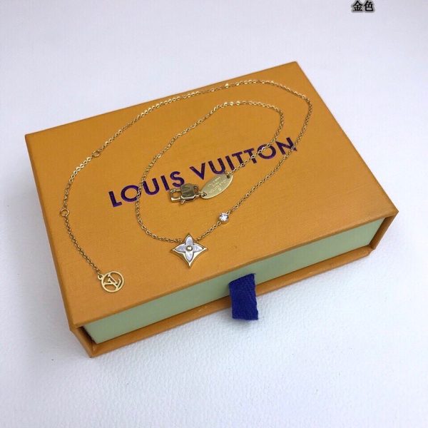 BN – Luxury Edition Necklace LUV005